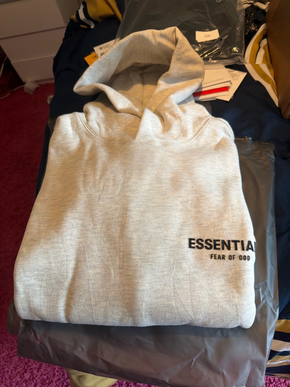Fear of God ESSENTIALS Men's Light oatmeal Hooded Sweatshirt new with pacsun tag